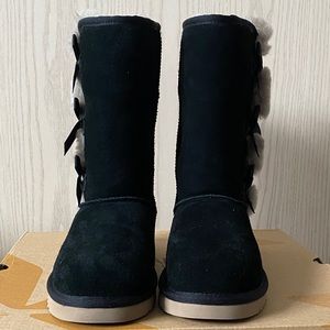 UGG Koolaburra size 7
